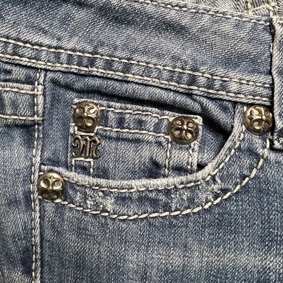 Like New, Miss Me Jeans! Size 26/31 per tag. - Picture 8 of 13